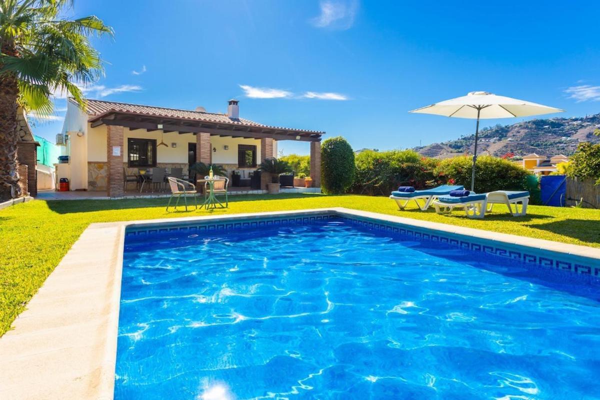 Villa In Big Garden Fantastic Pool Nerja